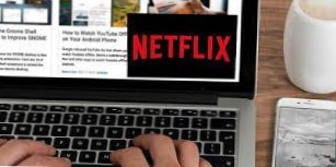 Jak diskrétně sledovat Netflix v práci