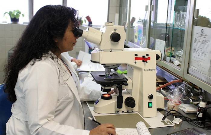 Die DNA Kit Company zu Hause gab dem FBI Daten