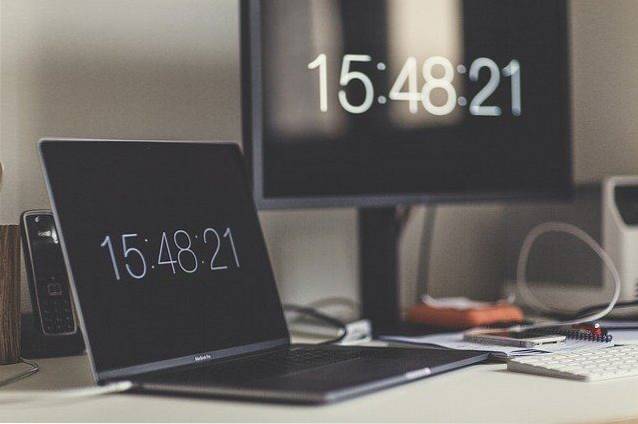 Como os computadores sabem que horas são?