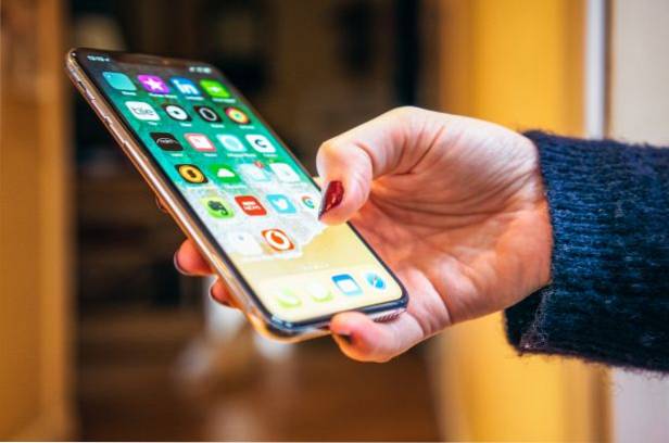 Unele aplicații iPhone Îți înregistrează în secret ecranul fără știrea ta