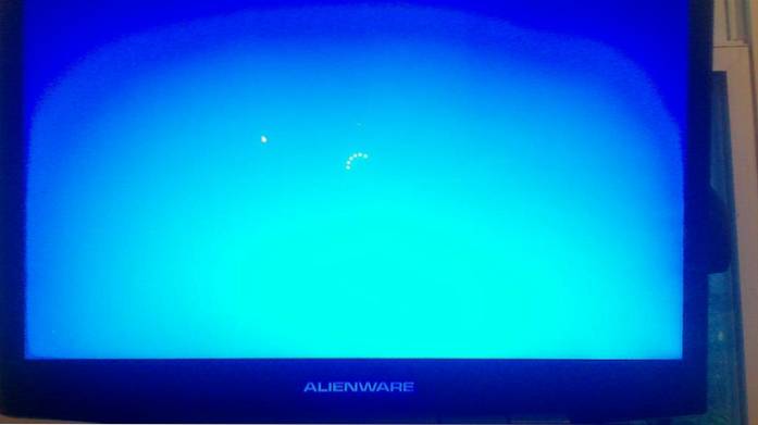 Windows 10 actualizare blocat pe ecran albastru